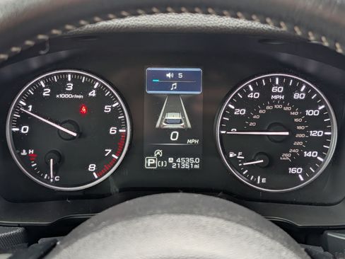 Used 2025 Subaru Forester Premium AWD/4WD image 21