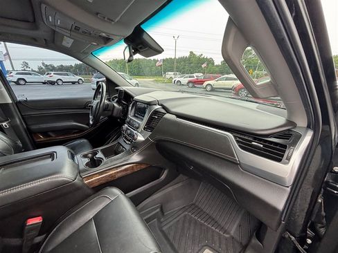 Used 2019 Chevrolet Suburban LT AWD/4WD image 30