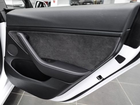 Used 2023 Tesla Model 3 Standard Range RWD image 42