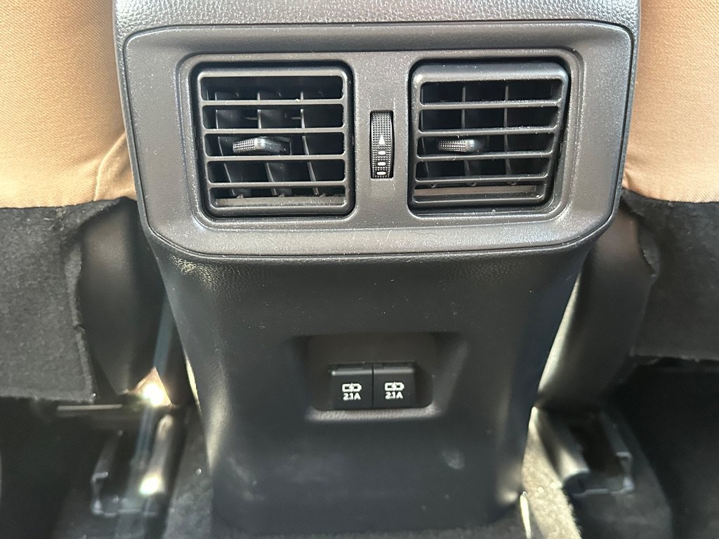 Used 2021 Toyota RAV4 XLE FWD image 32