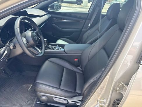 Used 2024 MAZDA MAZDA3 s FWD image 8