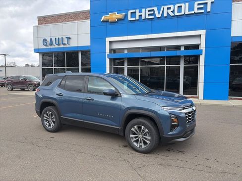 New 2026 Chevrolet Equinox LT w/ Convenience Package II AWD/4WD image 1