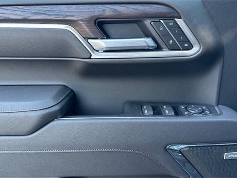 New 2026 GMC Sierra 1500 SLT w/ SLT Convenience Package image 11