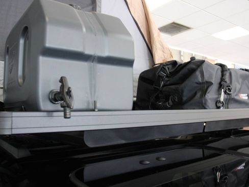 Used 2025 INEOS Grenadier AWD/4WD image 23