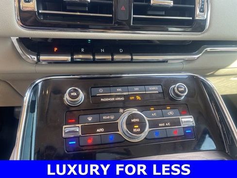 Used 2020 Lincoln Navigator L Reserve w/ Luxury Package image 25