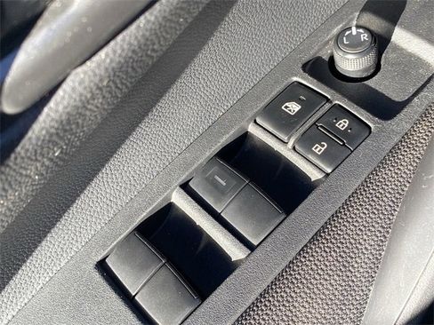 Used 2025 Toyota Corolla LE image 21