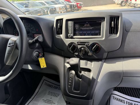Used 2021 Nissan NV200 SV FWD image 17
