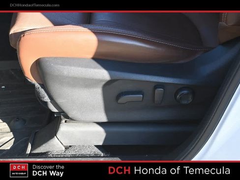 Used 2023 Subaru Ascent Touring image 16