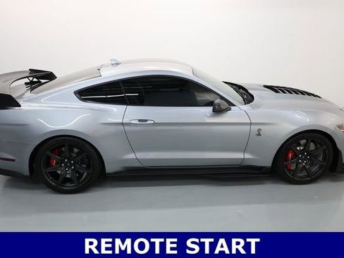 Used 2022 Ford Mustang Shelby GT500 w/ Carbon Fiber Track Pack RWD image 28