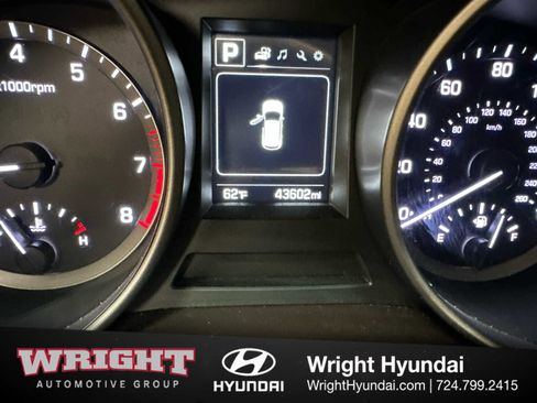 Used 2017 Hyundai Santa Fe Sport image 23
