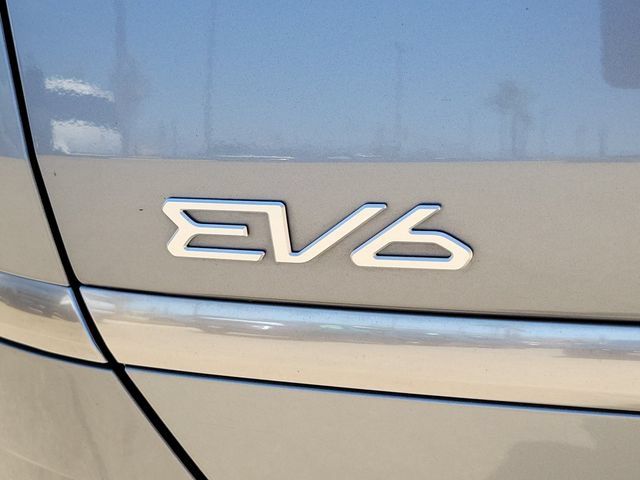 Used 2022 Kia EV6 Wind RWD image 29