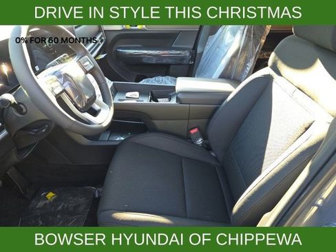 New 2026 Hyundai Santa Fe SE image 4