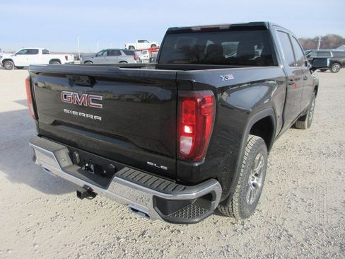 New 2026 GMC Sierra 1500 SLE AWD/4WD image 4