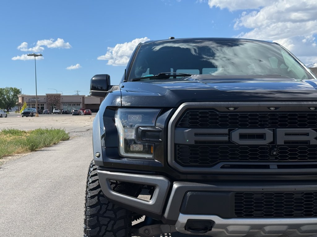 Used 2018 Ford F150 Raptor w/ Equipment Group 802A Luxury AWD/4WD image 6
