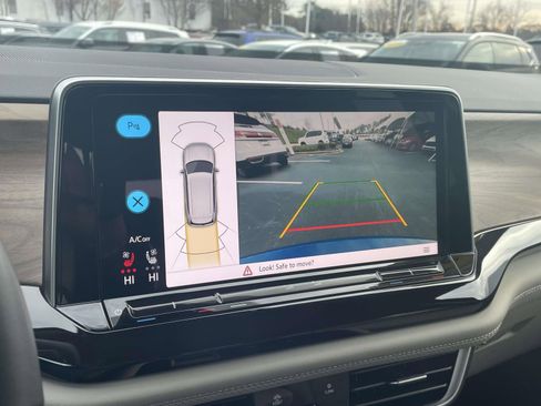 Certified 2025 Volkswagen Atlas SE w/ Panoramic Sunroof Package image 32