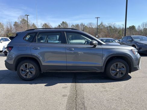 Used 2025 Volkswagen Taos S image 6