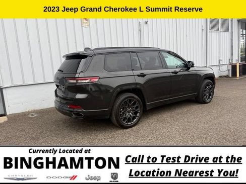 Used 2023 Jeep Grand Cherokee L Summit AWD/4WD image 6