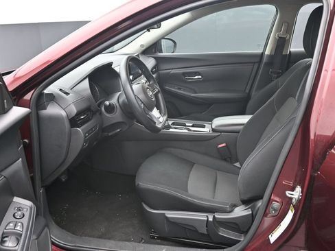 Used 2024 Nissan Sentra SV FWD image 16