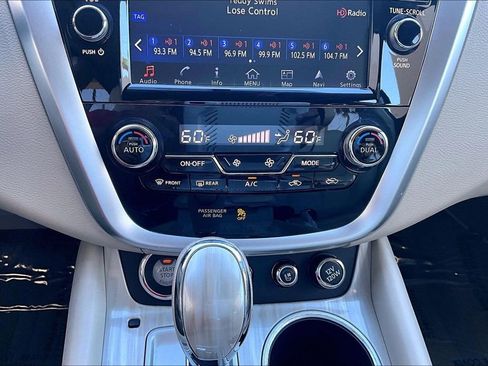 Used 2017 Nissan Murano Platinum w/ Platinum Technology Package image 31