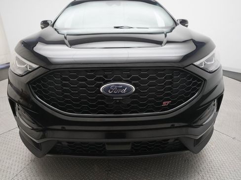 Used 2020 Ford Edge ST w/ Equipment Group 401A AWD/4WD image 24