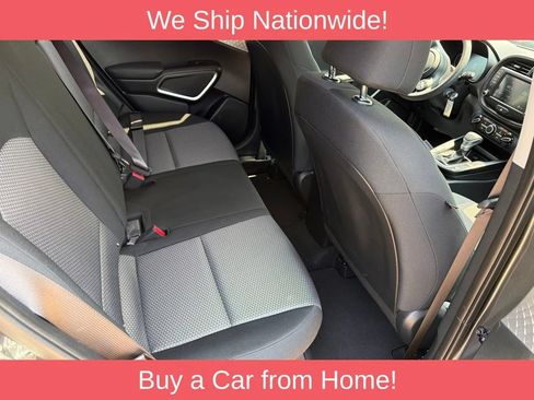 Used 2025 Kia Soul LX w/ LX Technology Package FWD image 17
