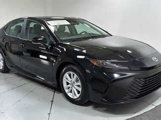 Certified 2025 Toyota Camry LE video 3