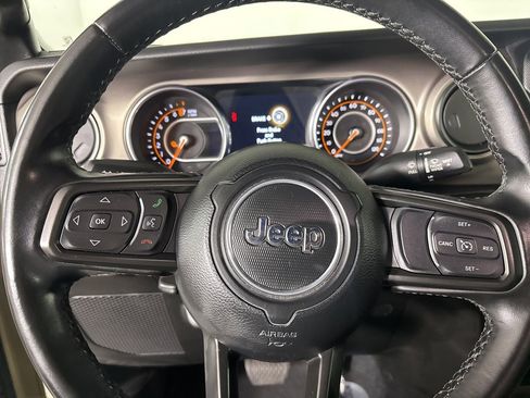 Used 2020 Jeep Gladiator Sport w/ Quick Order Package 24S image 12