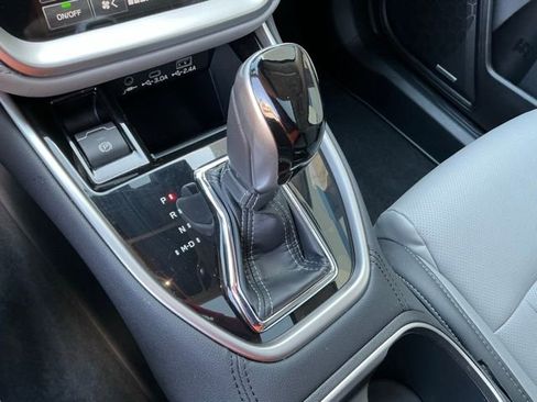 Certified 2025 Subaru Outback Limited image 21