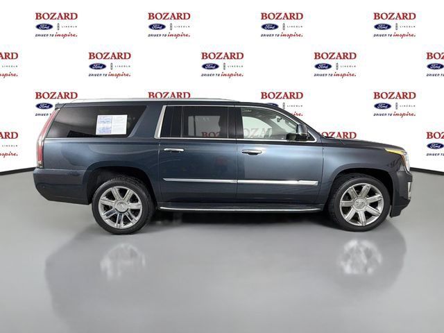 Used 2020 Cadillac Escalade ESV Luxury AWD/4WD image 9