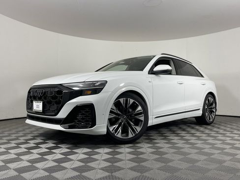 New 2025 Audi Q8 Premium Plus image 2