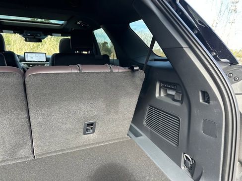 New 2026 Ford Explorer Platinum w/ LUX Leather Package AWD/4WD image 44