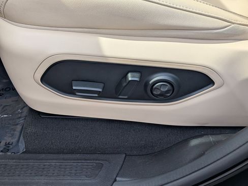 Certified 2024 Jeep Grand Cherokee Limited image 14