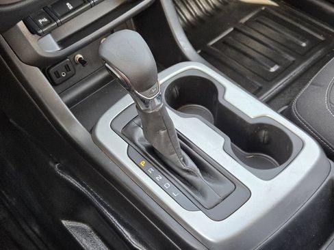 Used 2022 Chevrolet Colorado LT w/ Fleet Safety Package RWD image 21
