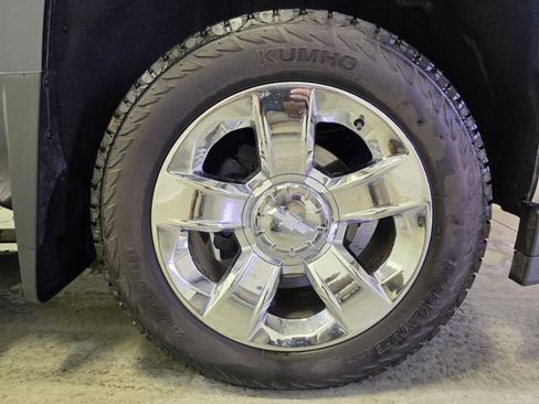 Used 2017 Chevrolet Silverado 1500 LTZ w/ High Desert Package image 32