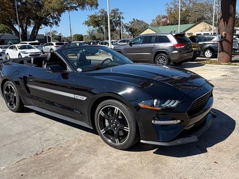 Used 2019 Ford Mustang GT Premium w/ Equipment Group 401A image 13