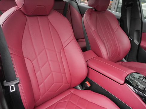 Certified 2025 BMW 530i xDrive w/ Premium Package image 13