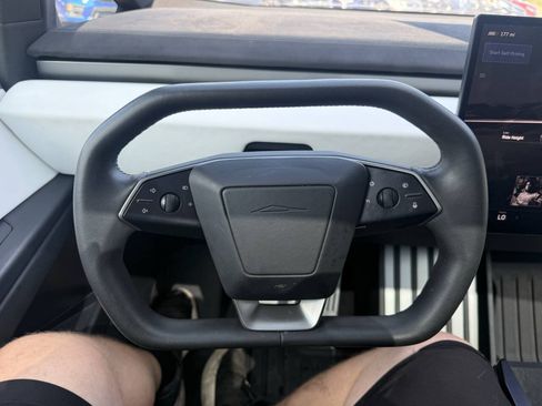 Used 2024 Tesla Cybertruck Cyberbeast AWD/4WD image 22