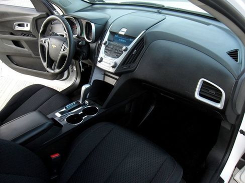 Used 2014 Chevrolet Equinox LS AWD/4WD image 23