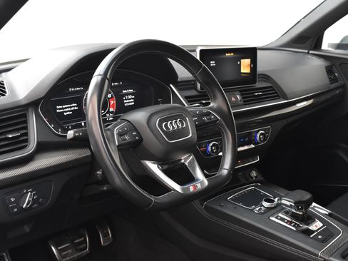 Used 2020 Audi SQ5 Premium Plus w/ Premium Plus Package image 17