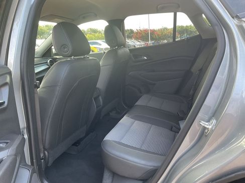 Used 2025 Chevrolet Trax LT FWD image 12