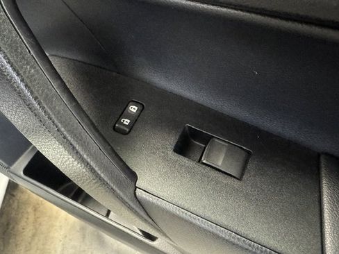 Used 2016 Toyota Corolla S FWD image 37