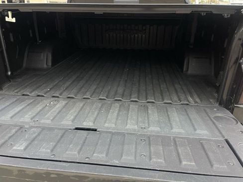 Used 2022 GMC Sierra 1500 AT4X image 27