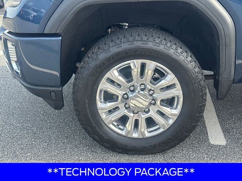 Used 2020 GMC Sierra 2500 Denali w/ Denali Ultimate Package image 11