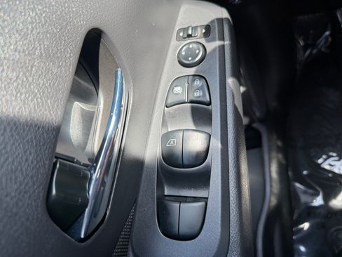Certified 2024 Nissan Kicks SV w/ Interior Electronics Package FWD image 32