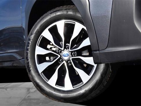 Used 2024 Subaru Outback Limited image 3