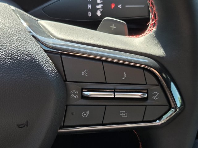 New 2027 Chevrolet Traverse RS w/ LPO, Floor Liner Package FWD image 17