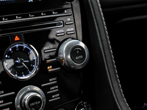 Used 2014 Aston Martin V8 Vantage S RWD image 73
