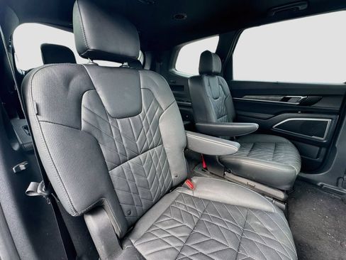 Certified 2024 Kia Telluride EX X-Line AWD/4WD image 30