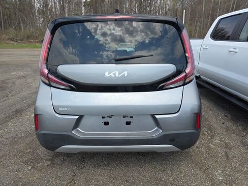 Used 2024 Kia Soul LX w/ Option Group 015 image 5
