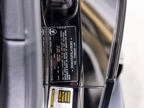 Used 2020 Lamborghini Huracan EVO image 46